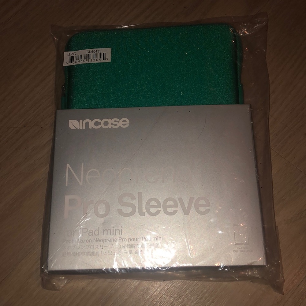 Neoprene pro sleeve for iPad mini